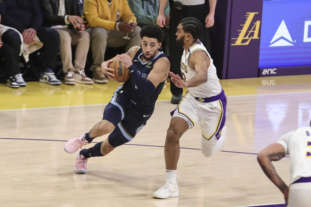 方面也表现 方面也表现